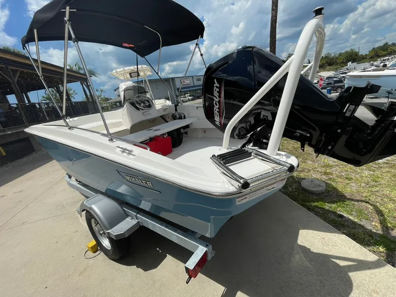 Slide: The Image of Boston Whaler 160 Super Sport 2026 - 3