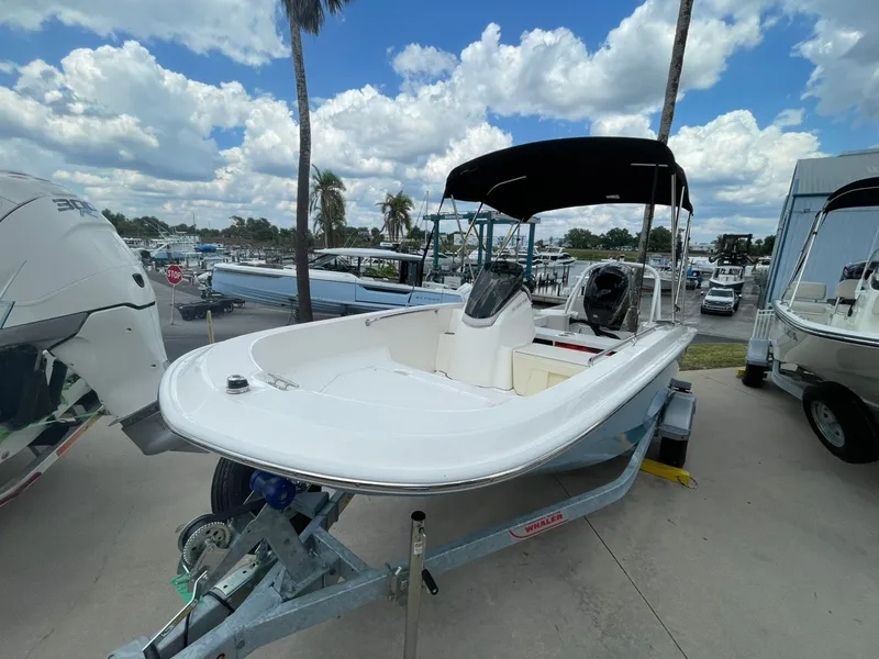 Slide: The Image of Boston Whaler 160 Super Sport 2026 - 4