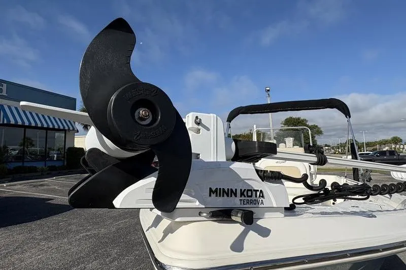 Slide: The Image of Minn Kota Terrova motor on 2025 Bulls Bay 2000 boat, parked outdoors. - 8