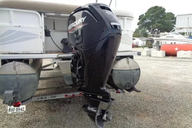 Slide: The Image of 2008 Bentley Pontoons 200 CRUISE with Mercury outboard motor on trailer. - 6
