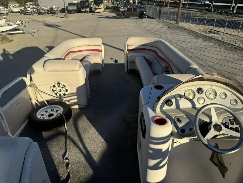 Slide: The Image of Starcraft 22 Sport 2005 - 14