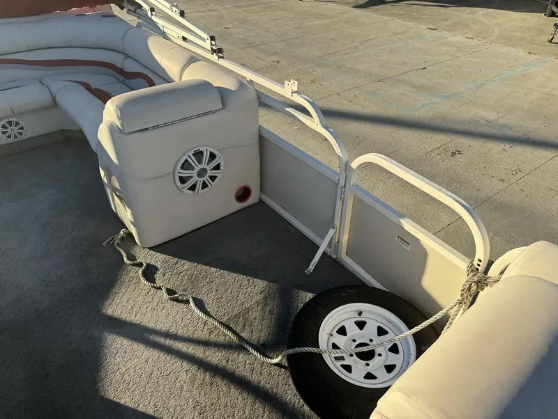 Slide: The Image of Starcraft 22 Sport 2005 - 5