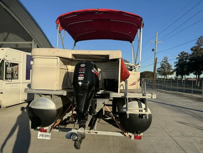 Slide: The Image of Starcraft 22 Sport 2005 - 6