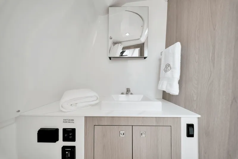 Slide: The Image of Cruisers Yachts 38 VTR 2026 - 21