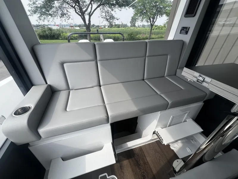 Slide: The Image of Cruisers 38 VTR EC 2026 - 17