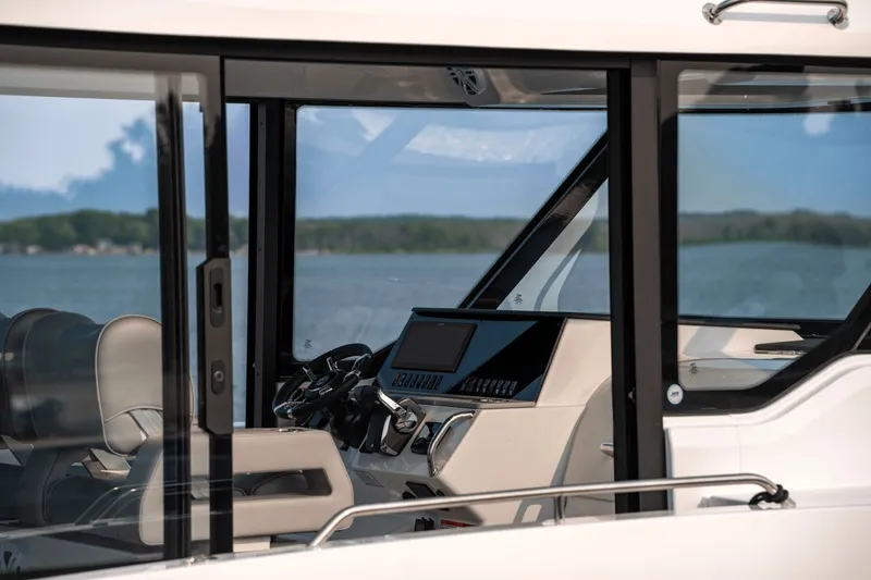 Slide: The Image of Cruisers 38 VTR EC 2026 - 8