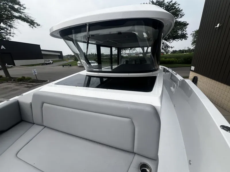 Slide: The Image of Cruisers 38 VTR EC 2026 - 21