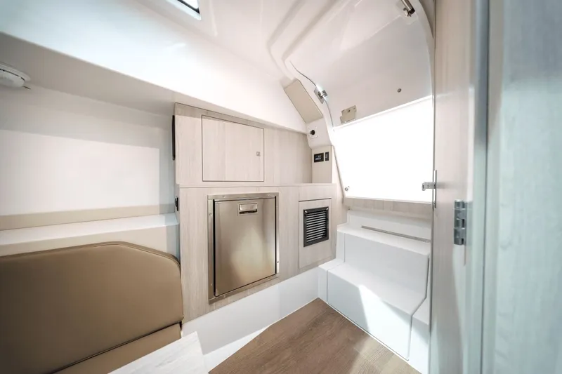 Slide: The Image of Cruisers Yachts 38 VTR EC 2026 - 29