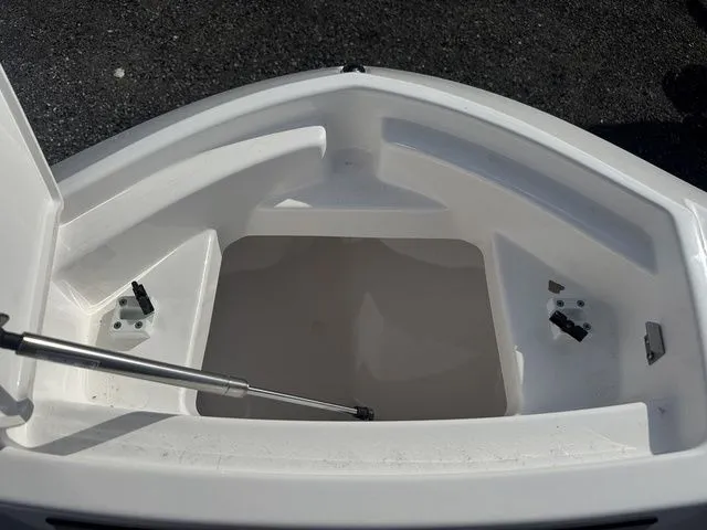 Slide: The Image of Yamaha 222 FSH Sport E 2026 - 18