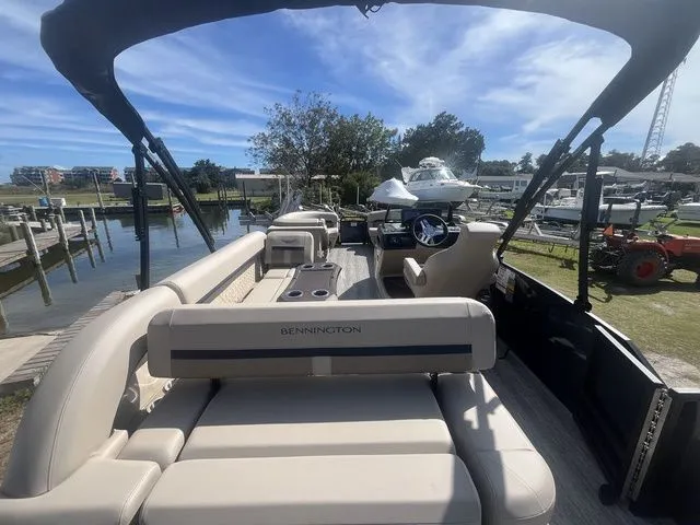 Slide: The Image of Bennington M L-Bench 22 ML 2026 - 12