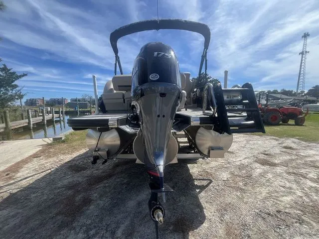 Slide: The Image of Bennington M L-Bench 22 ML 2026 - 5