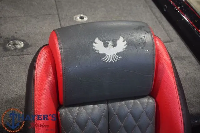 Slide: The Image of Phoenix Bass Boats 21 XE 2025 - 20