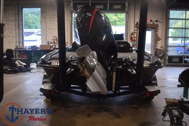 Slide: The Image of Phoenix Bass Boats 21 XE 2025 - 3