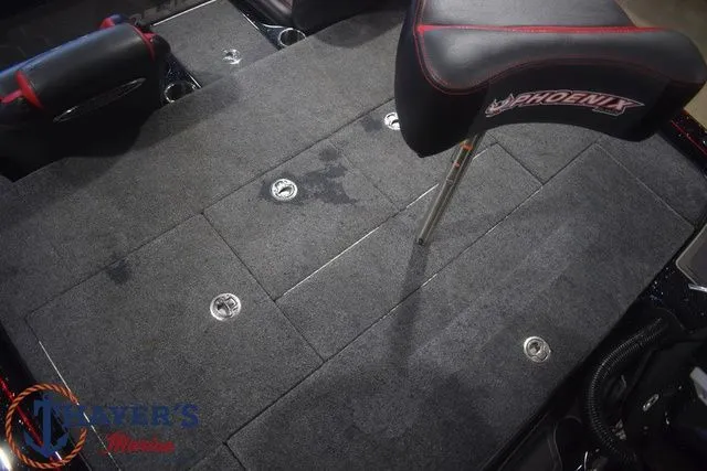 Slide: The Image of Phoenix Bass Boats 21 XE 2025 - 5