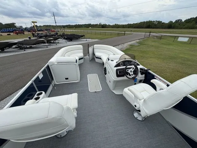 Slide: The Image of South Bay 525RS 3.0 2017 - 9