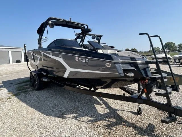 The Image of Heyday Wake Boats WTSurf 2022 - 1