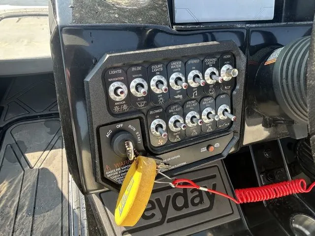 Slide: The Image of Heyday Wake Boats WTSurf 2022 - 8