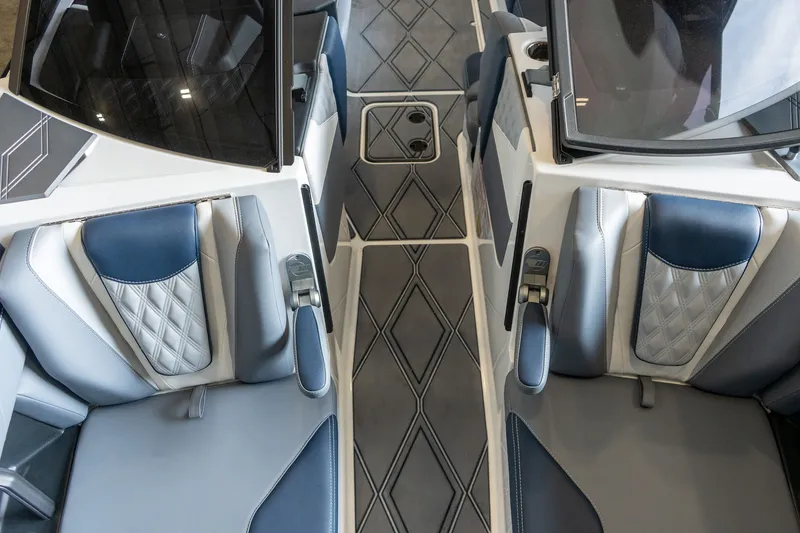Slide: The Image of Malibu M230 2026 - 7
