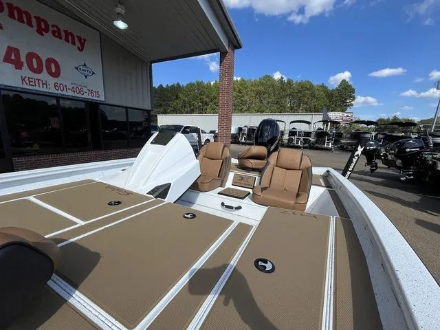 Slide: The Image of Xpress H17 2026 - 6