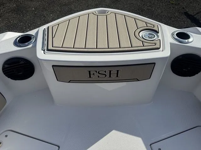 Slide: The Image of Yamaha 222 FSH Sport E 2026 - 17