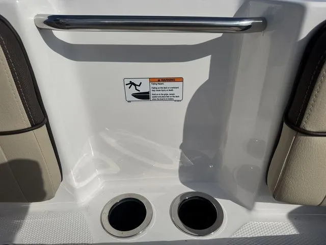 Slide: The Image of Yamaha 222 FSH Sport E 2026 - 20