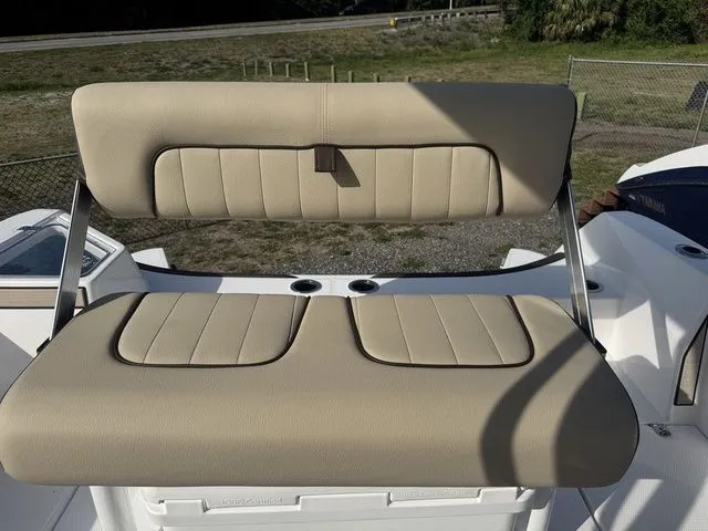 Slide: The Image of Yamaha 222 FSH Sport E 2026 - 22