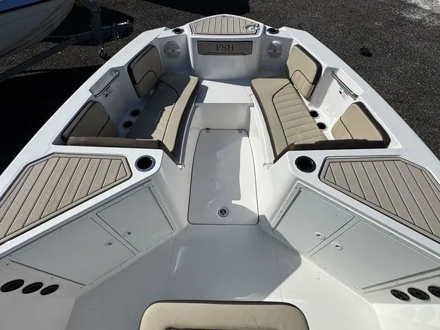 Slide: The Image of Yamaha 222 FSH Sport 2026 - 10