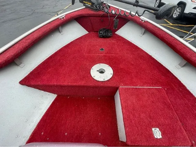 Slide: The Image of Alumacraft Back Troller 16 1994 - 17