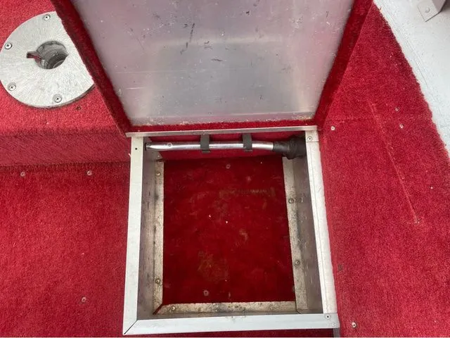 Slide: The Image of Alumacraft Back Troller 16 1994 - 18