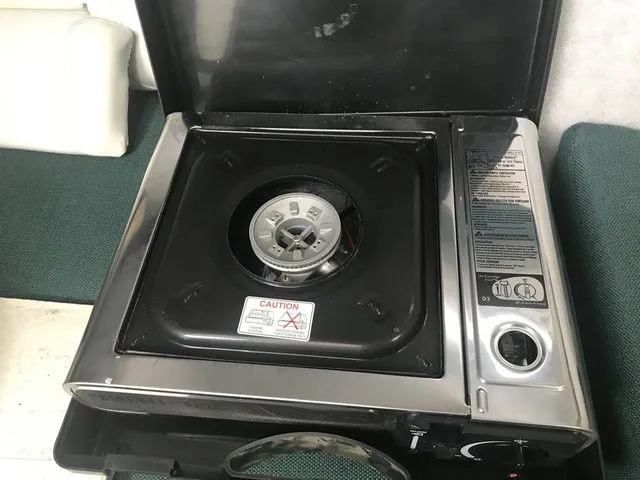 Slide: The Image of Bayliner 2359 Trophy Walkaround 2007 - 12