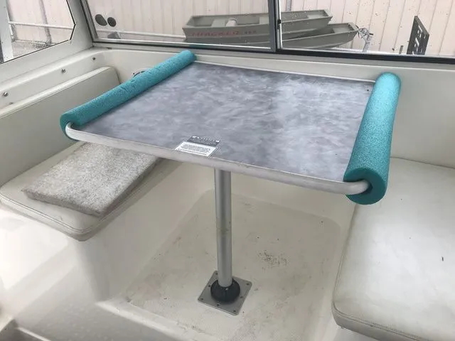 Slide: The Image of Bayliner 2359 Trophy Walkaround 2007 - 26