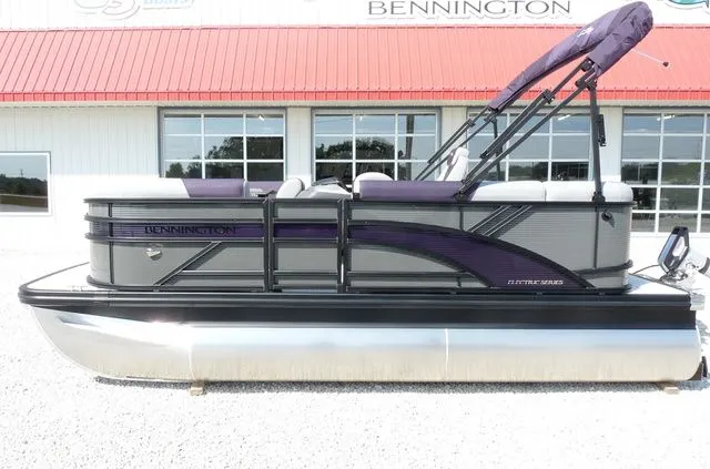 Slide: The Image of Bennington 168SL 2026 - 8