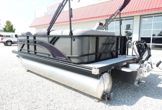 Slide: The Image of Bennington 168SL 2026 - 9