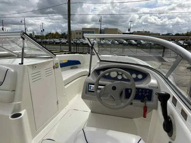 Slide: The Image of Bayliner 219SD 2004 - 6