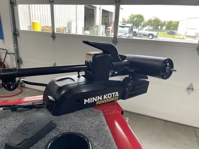 Slide: The Image of Tracker Pro Guide V-16 WT 2026 - 14