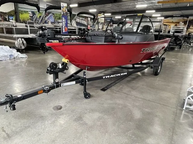 Slide: The Image of Tracker Pro Guide V-16 WT 2026 - 5