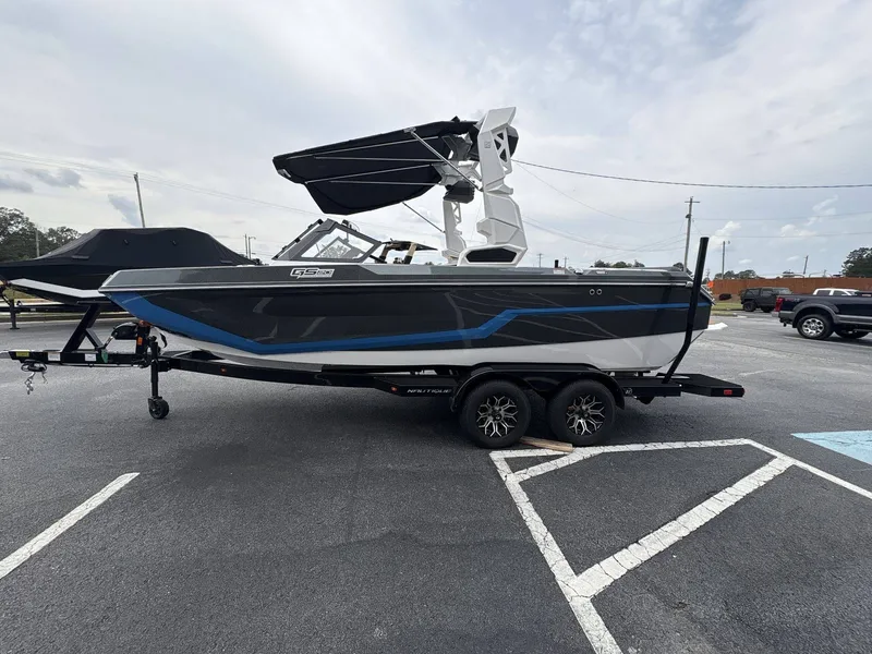 Slide: The Image of Nautique Super Air Nautique GS20 2026 - 11