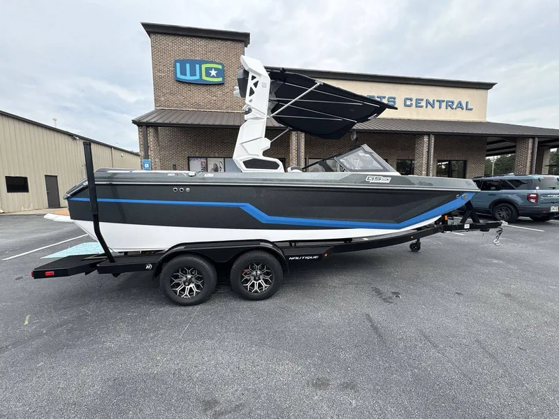 Slide: The Image of Nautique Super Air Nautique GS20 2026 - 13