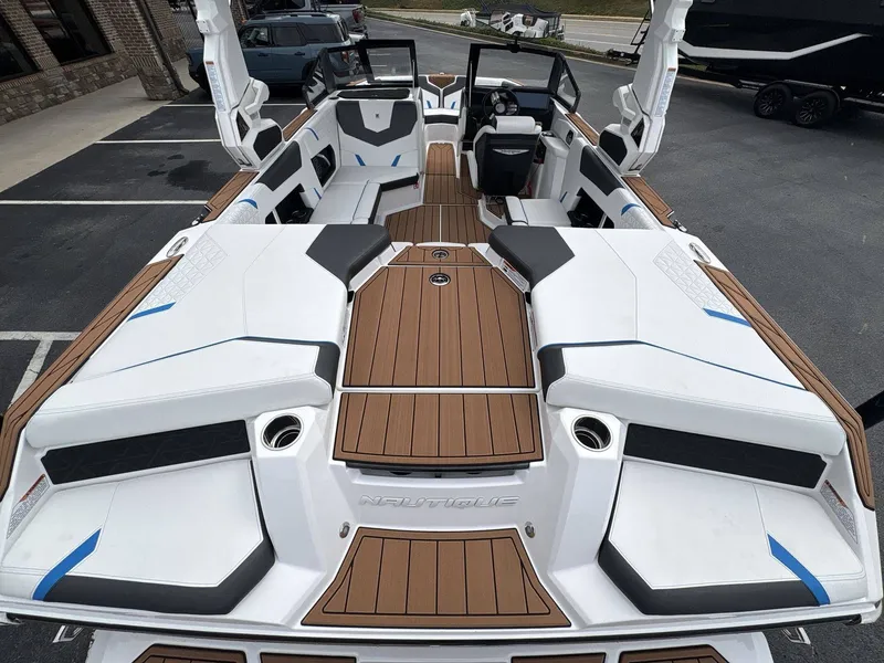 Slide: The Image of Nautique Super Air Nautique GS20 2026 - 21