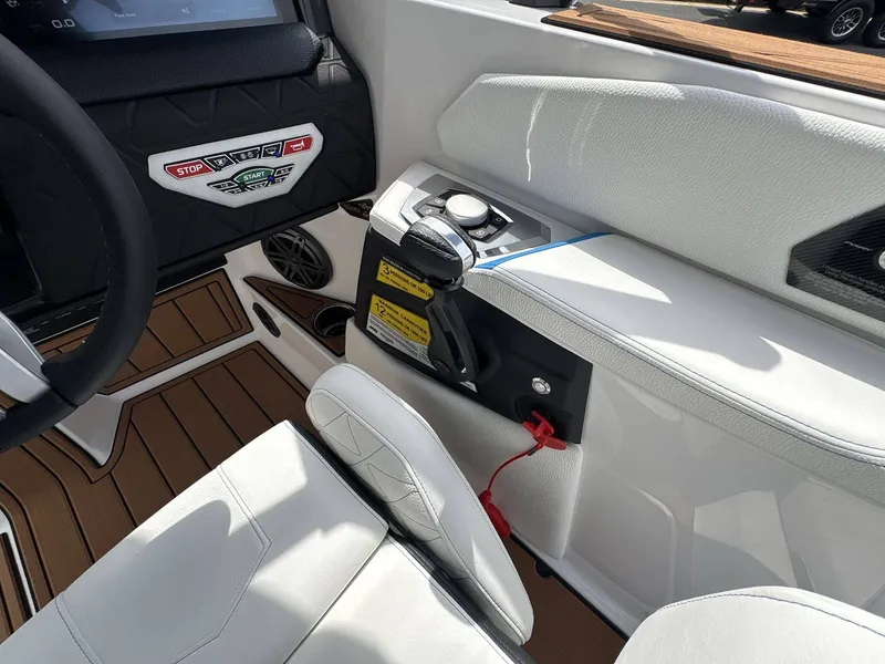 Slide: The Image of Nautique Super Air Nautique GS20 2026 - 39