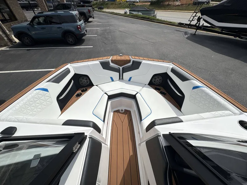 Slide: The Image of Nautique Super Air Nautique GS20 2026 - 41