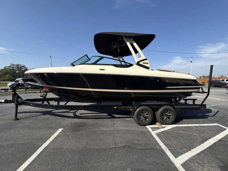 The Image of Chris-Craft 25 SPORTSTER WAKE SURF 2026 - 1