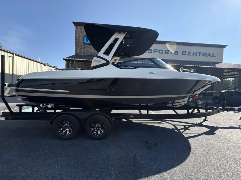 Slide: The Image of Chris-Craft 25 SPORTSTER WAKE SURF 2026 - 33