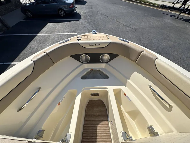 Slide: The Image of Chris-Craft 25 SPORTSTER WAKE SURF 2026 - 34