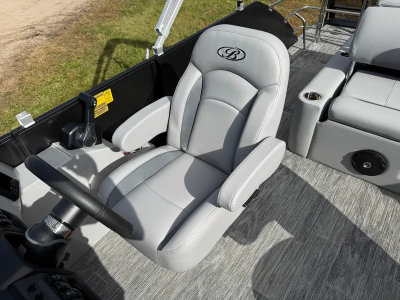 Slide: The Image of Bentley Pontoons Legacy 220 Swingback & Honda 4-Stroke EFI 2026 - 13