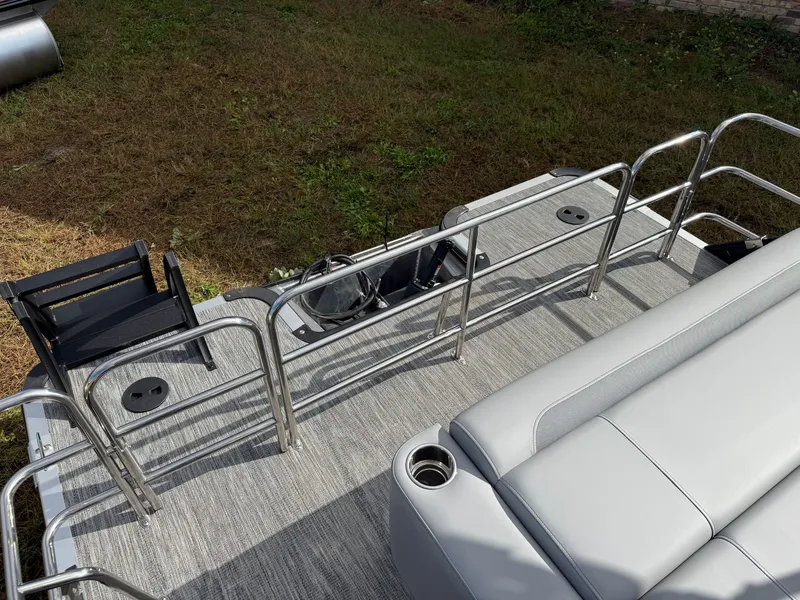 Slide: The Image of Bentley Pontoons Legacy 220 Swingback & Honda 4-Stroke EFI 2026 - 26