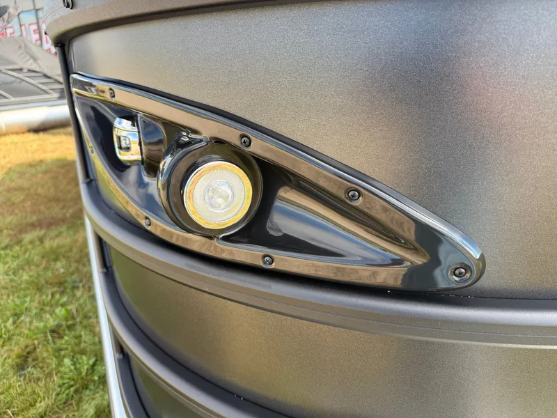 Slide: The Image of Bentley Pontoons Legacy 220 Swingback & Honda 4-Stroke EFI 2026 - 38