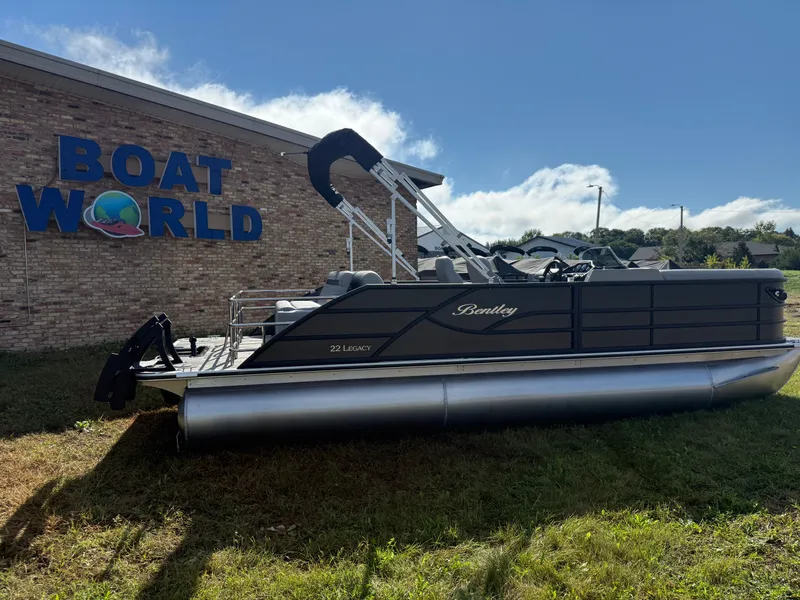 Slide: The Image of Bentley Pontoons Legacy 220 Swingback & Honda 4-Stroke EFI 2026 - 45