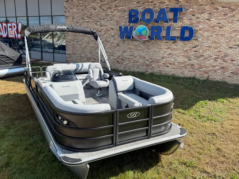 Slide: The Image of Bentley Pontoons Legacy 220 Swingback & Honda 4-Stroke EFI 2026 - 47