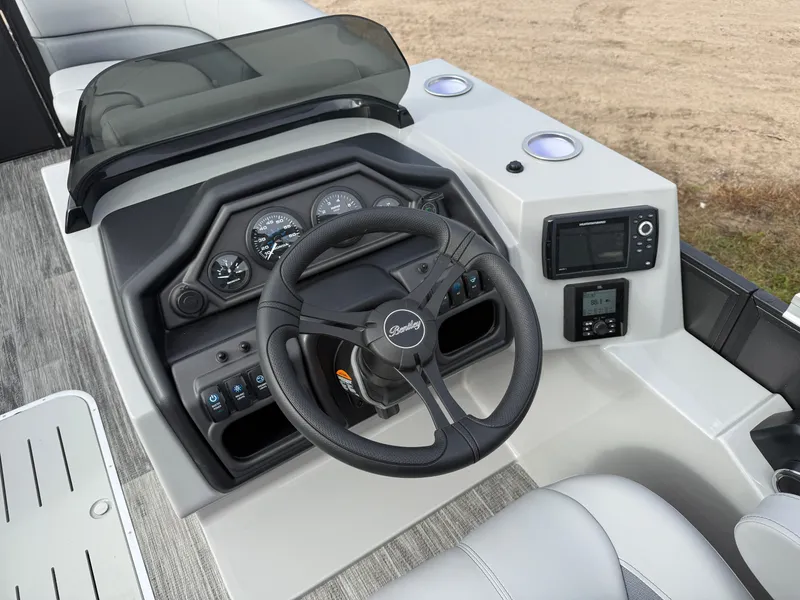 Slide: The Image of Bentley Pontoons Legacy 223 QSB Swingback Tritoon & Honda 4-Stroke EFI 2026 - 13